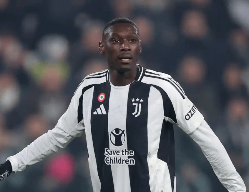 米兰体育热议穆阿尼转会大戏上演:巴黎要价过高,尤文深思熟虑